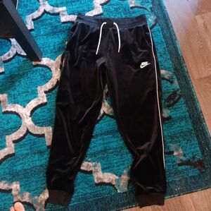 Nike Heritage Velour Velvet Sweatpants Womens Joggers Stretch Black